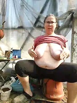 EmmaSquirt online show from March 20, 11:38 am