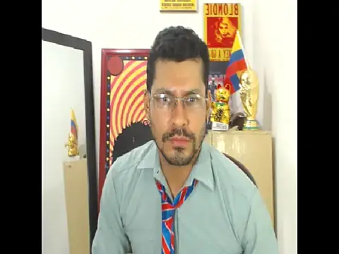 Snapshot of MikeRiverx chatting on July 24, 4:32 am MikeRiverx online show from July 24, 4:32 am