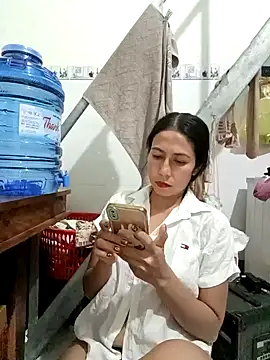 2HotAsain4u online show from January 26, 1:36 pm