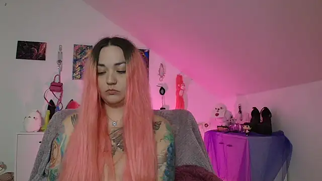 PinkHurricaneOfficial online show from September 8, 6:18 pm