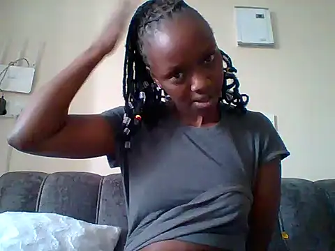 sexy darleen23 online show from February 5, 8:00 am