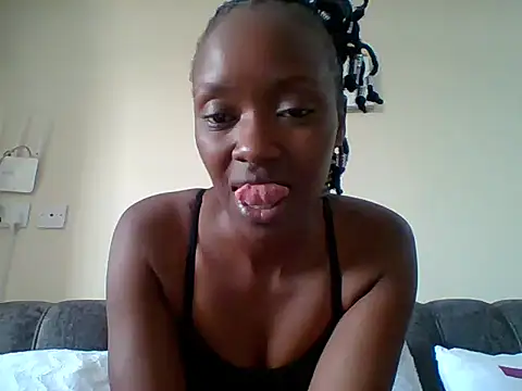 sexy darleen23 online show from February 6, 8:50 am