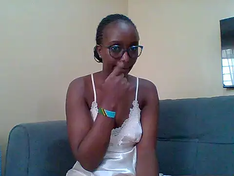 sexy darleen23 online show from June 10, 6:45 am