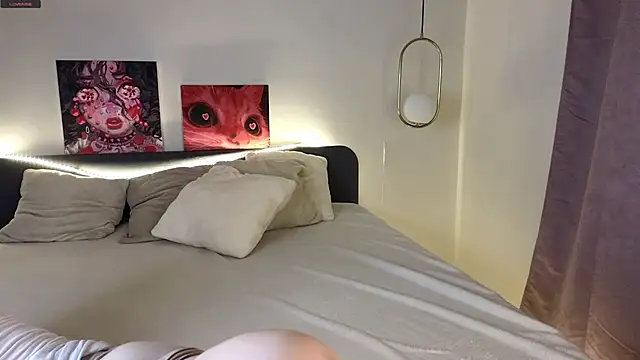 EstherMitchel online show from October 24, 1:24 am