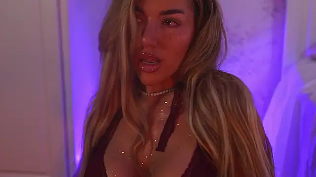 ClaraHazel online show from January 17, 5:34 am