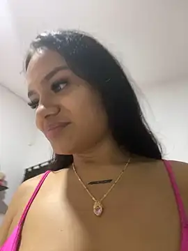 Snapshot of Riana_Kean chatting on December 17, 4:01 am Riana Kean online show from December 17, 4:01 am