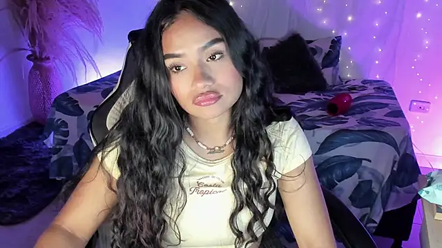 Riana Kean online show from March 23, 2:48 am