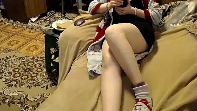 Snapshot of _Kitti_ chatting on March 11, 12:33 am  Kitti  online show from March 11, 12:33 am