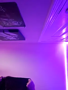 ellieconradxo online show from March 21, 3:22 am