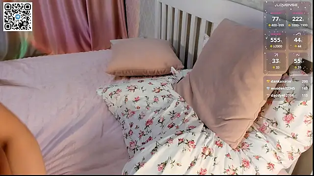 Snapshot of lovelykaylee chatting on March 22, 5:31 pm lovelykaylee online show from March 22, 5:31 pm