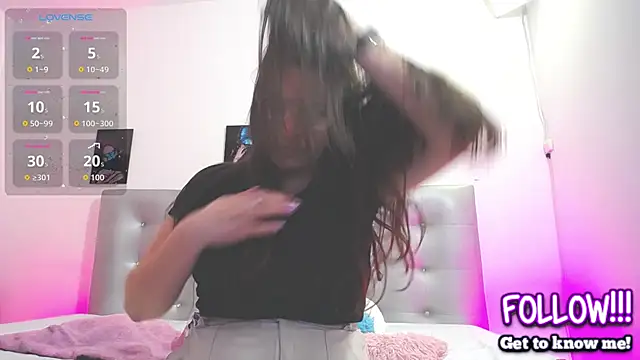 horny-juliette online show from March 10, 3:28 pm