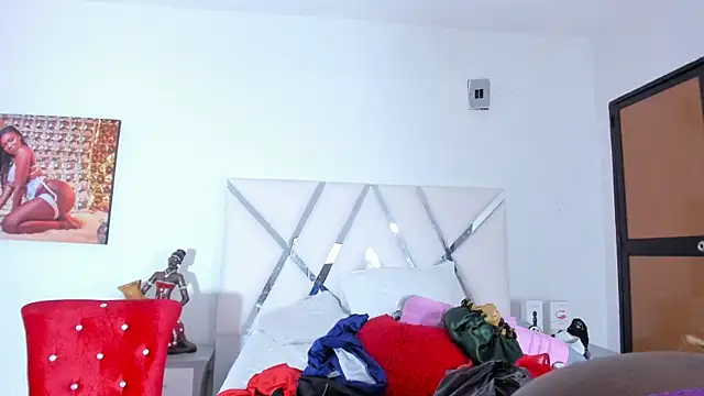 Christie Wilde online show from December 22, 12:38 pm