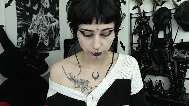 n0sferatus   online show from July 17, 3:35 am