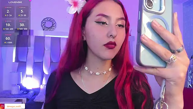Snapshot of Megan_wolf1_ chatting on March 13, 7:20 am Megan wolf1  online show from March 13, 7:20 am