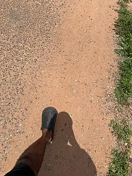 Snapshot of Black-mamba-madingo chatting on October 7, 11:40 am Black-mamba-madingo online show from October 7, 11:40 am