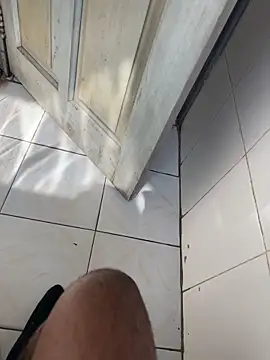 Snapshot of Black-mamba-madingo chatting on December 19, 1:18 pm Black-mamba-madingo online show from December 19, 1:18 pm