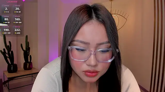 AmberLewis  online show from February 12, 3:18 am