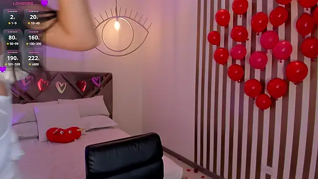 AmberLewis  online show from February 15, 3:20 am