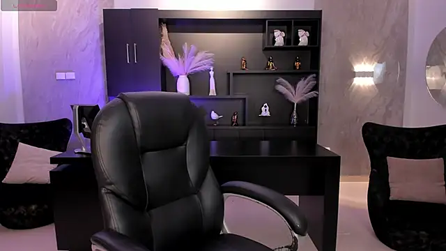 AmberLewis  online show from November 25, 2:44 am