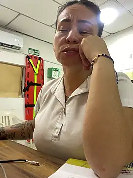 Snapshot of nurse_desi_sexlove chatting on January 27, 5:47 am nurse desi sexlove online show from January 27, 5:47 am