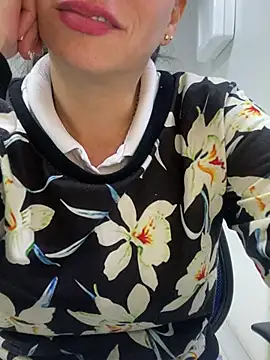 Snapshot of nurse_desi_sexlove chatting on February 14, 6:23 am nurse desi sexlove online show from February 14, 6:23 am