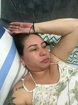 Snapshot of nurse_desi_sexlove chatting on November 18, 1:44 am nurse desi sexlove online show from November 18, 1:44 am