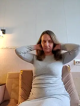 Evelina cute online show from April 5, 1:19 pm