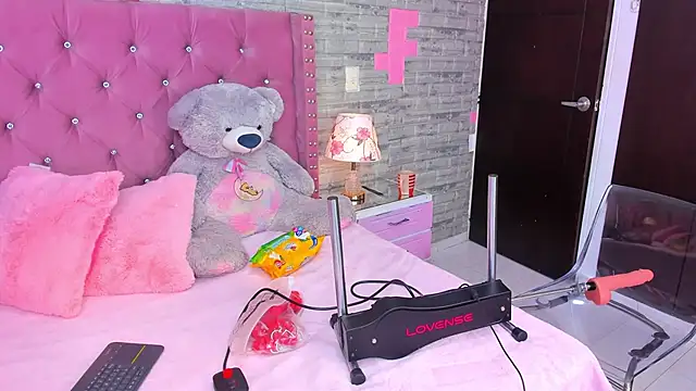 IsabellaBromsS online show from February 14, 9:21 pm