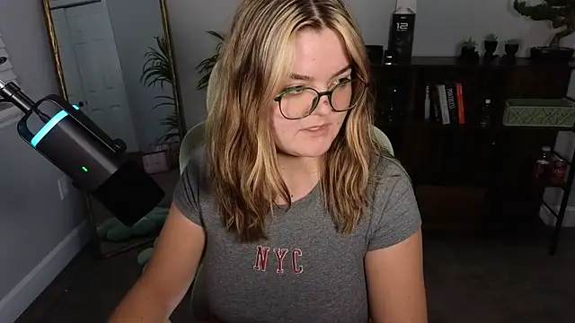 rodeobrii online show from October 4, 2:31 am