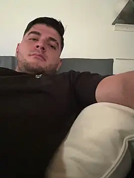 Teilor Creed online show from February 9, 9:28 pm