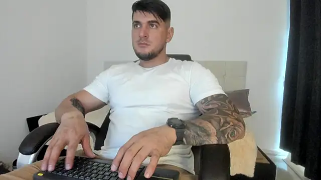 Teilor Creed online show from October 1, 8:04 pm