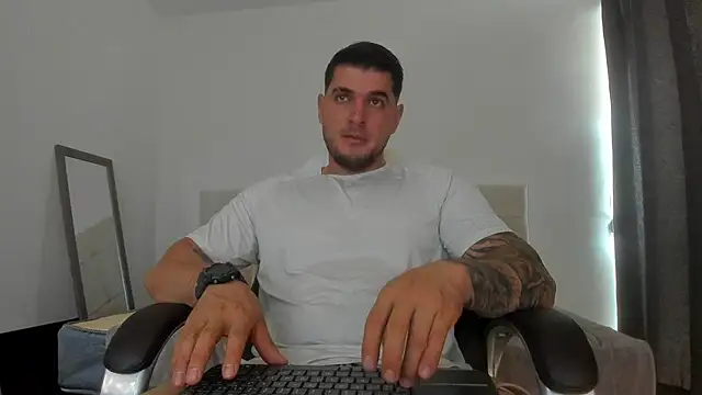 Teilor Creed online show from October 14, 7:47 pm