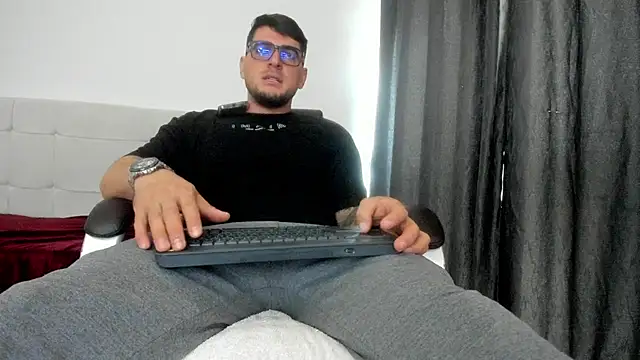 Teilor Creed online show from November 1, 2:52 pm