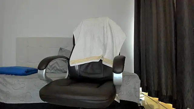 Teilor Creed online show from December 3, 7:34 pm