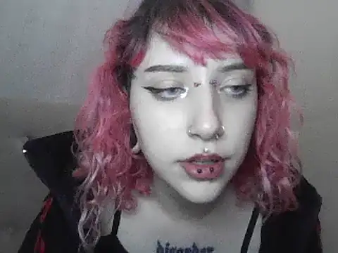 Snapshot of shinigami6669 chatting on December 3, 6:48 am shinigami6669 online show from December 3, 6:48 am