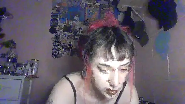 Snapshot of shinigami6669 chatting on April 17, 8:34 pm shinigami6669 online show from April 17, 8:34 pm