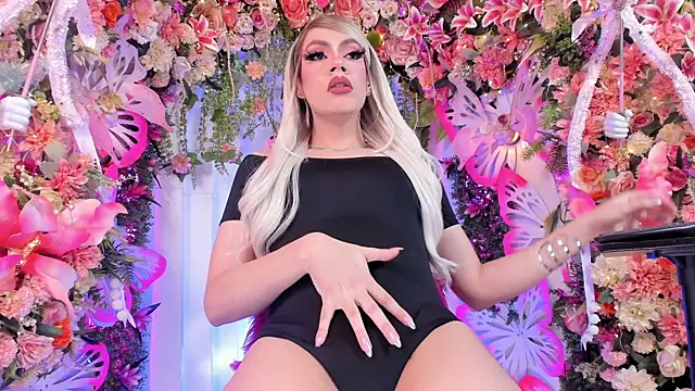 Laurenn evans online show from April 29, 8:15 pm