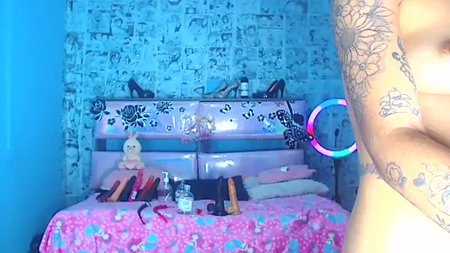 Snapshot of gabbiefoxthx chatting on December 28, 3:37 am gabbiefoxthx online show from December 28, 3:37 am