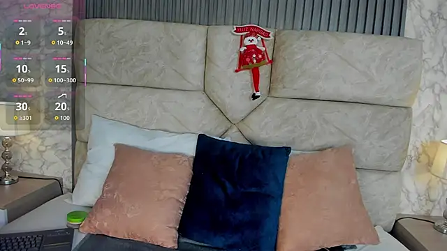 amatista  smith online show from November 29, 8:45 pm