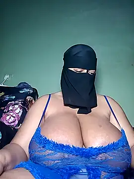 Snapshot of Loly_mor chatting on January 11, 8:11 am Loly mor online show from January 11, 8:11 am