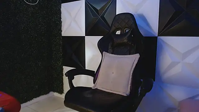 Dani cumboy online show from February 18, 2:05 am