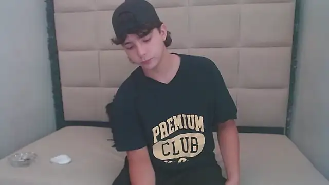 Dani cumboy online show from March 15, 11:28 pm