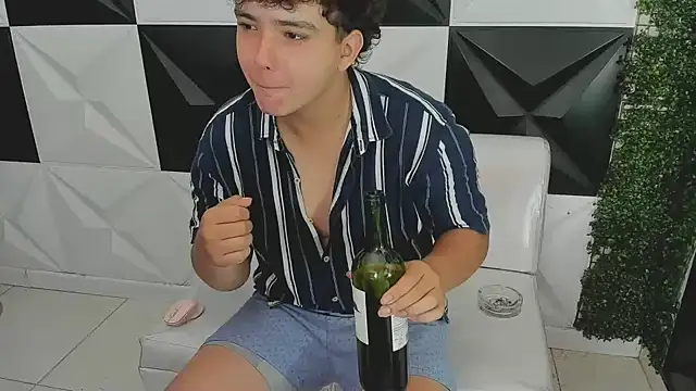 Dani cumboy online show from October 10, 2:05 pm