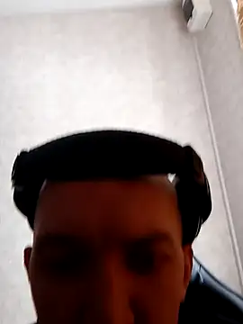 Snapshot of MityaXLoves chatting on March 5, 7:16 am MityaXLoves online show from March 5, 7:16 am