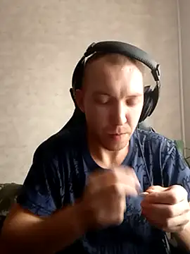 Snapshot of MityaXLoves chatting on March 21, 1:01 pm MityaXLoves online show from March 21, 1:01 pm