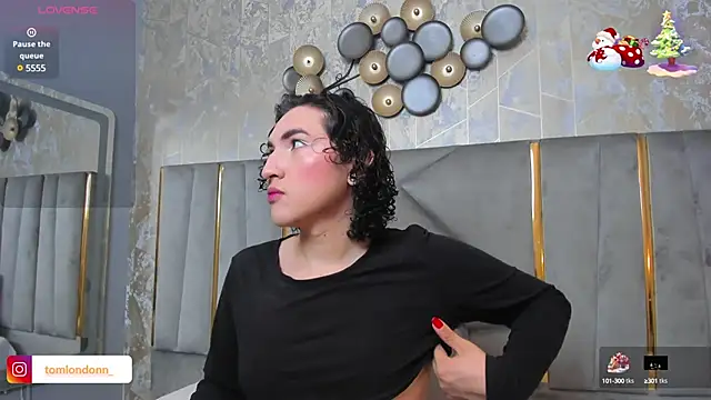 TomLondon  online show from February 8, 11:44 am