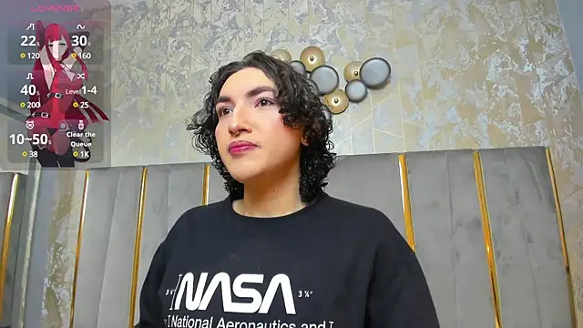 TomLondon  online show from February 25, 11:41 am