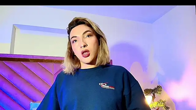 TomLondon  online show from September 16, 12:17 pm