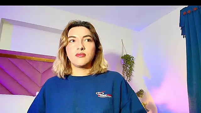 TomLondon  online show from September 26, 11:36 am