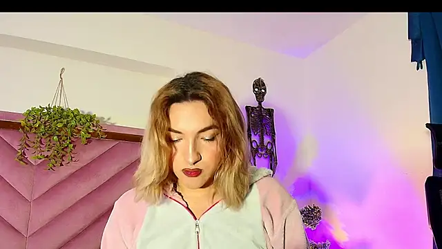 TomLondon  online show from October 14, 11:22 am